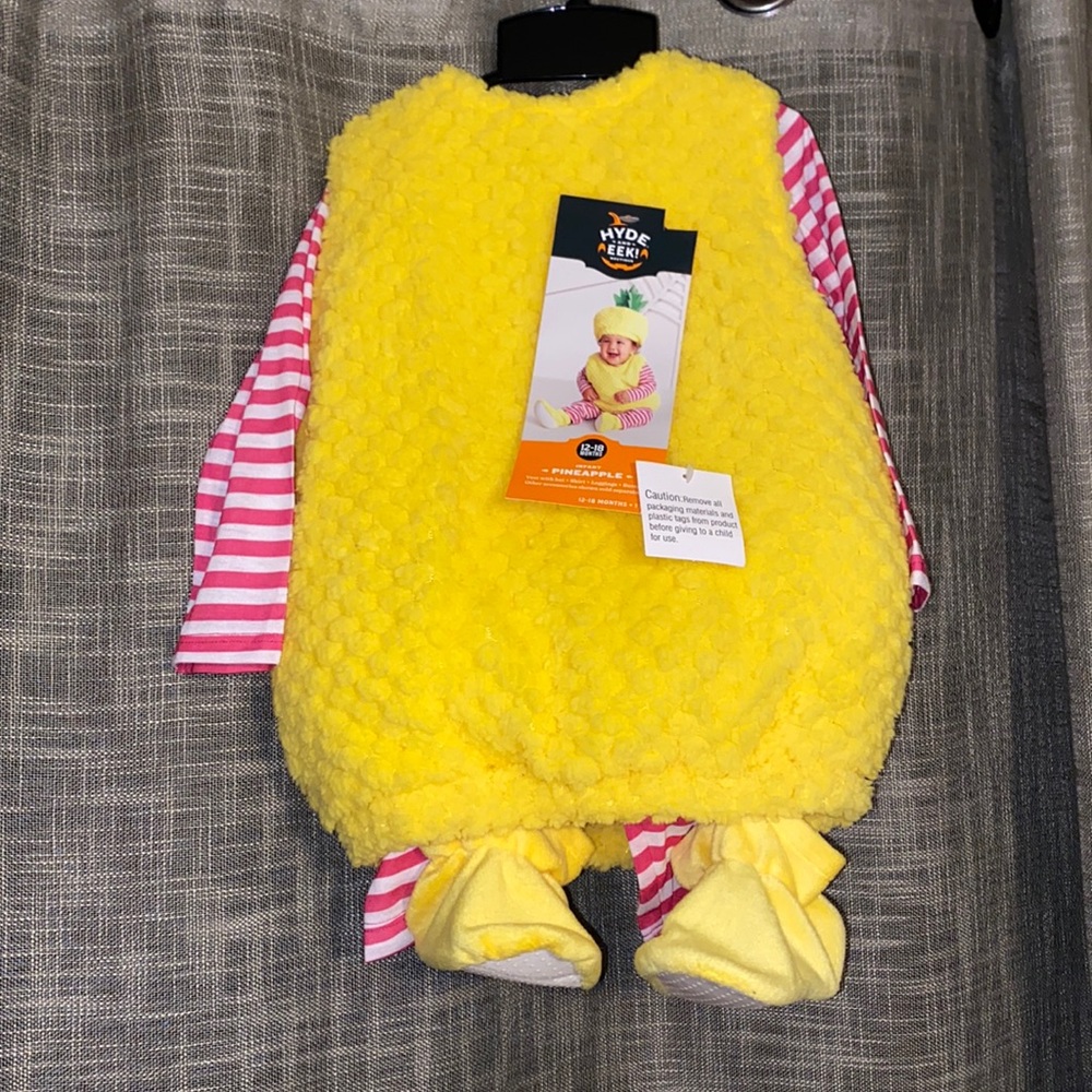 Pineapple costume